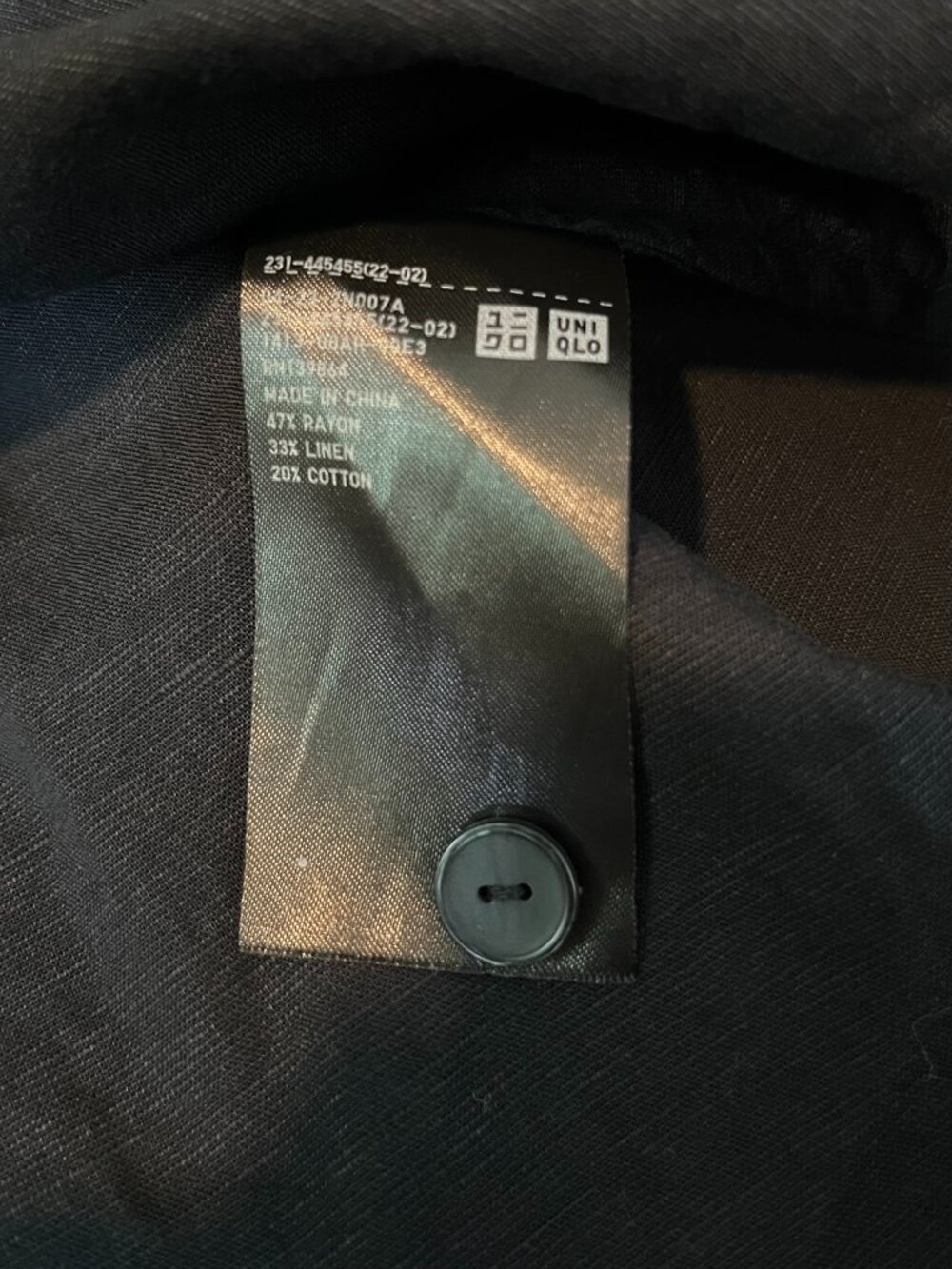 SALE! 2 Uniqlo W's Linen Blend Open Collar S/S Shirts, Black & Olive, Large - Picture 7 of 16
